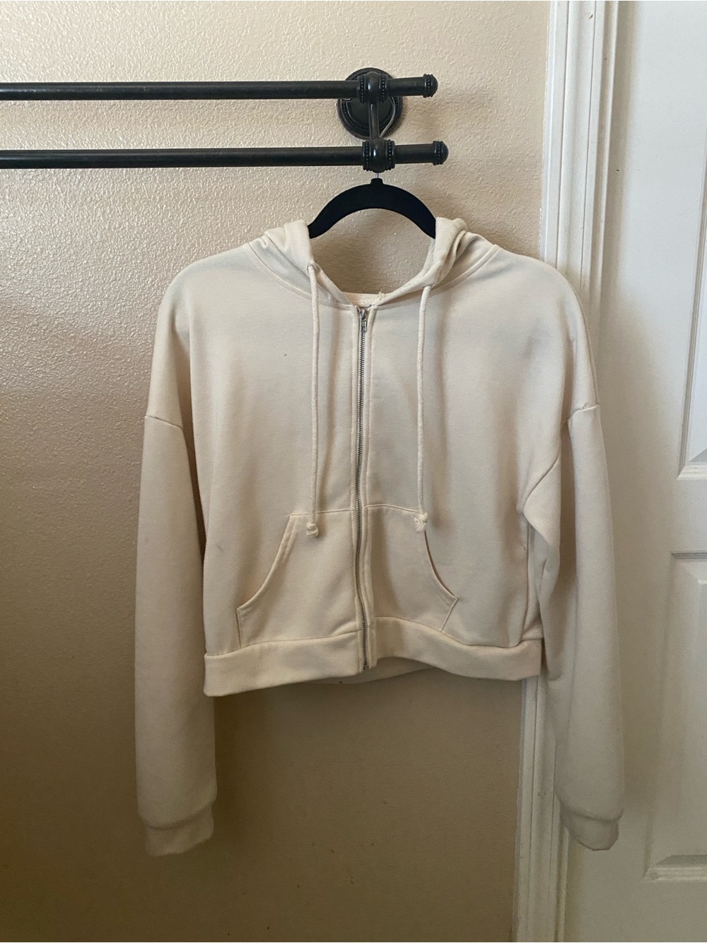 Women’s Cream Zip-Up Hooded Jacket